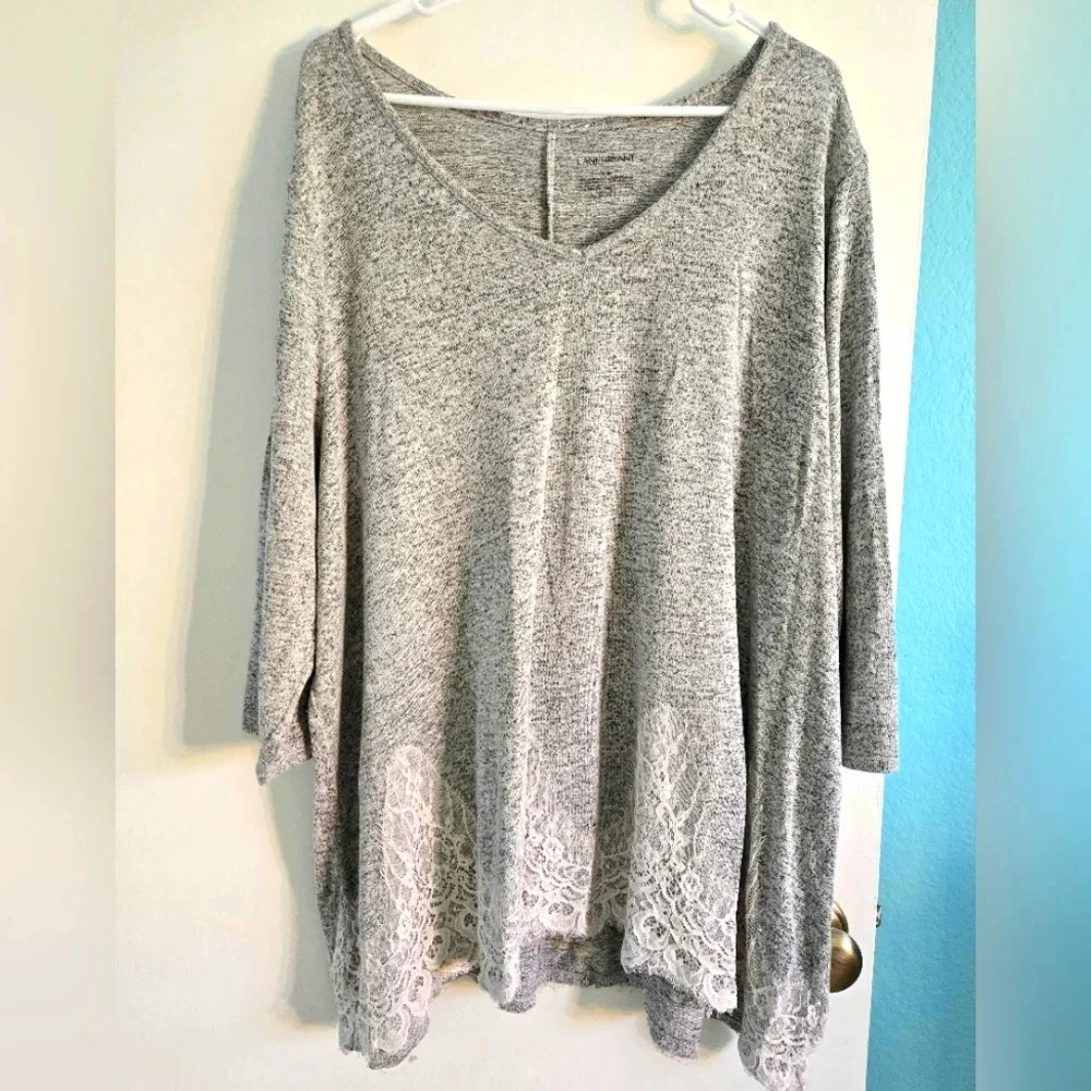 Lane Bryant Grey/Lace 3/4 Sleeve Size 26/28